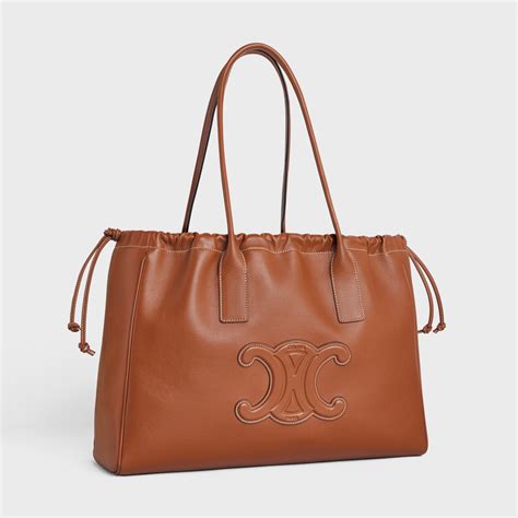 celine drawstring cuir triomphe|CABAS DRAWSTRING CUIR TRIOMPHE IN SMOOTH .